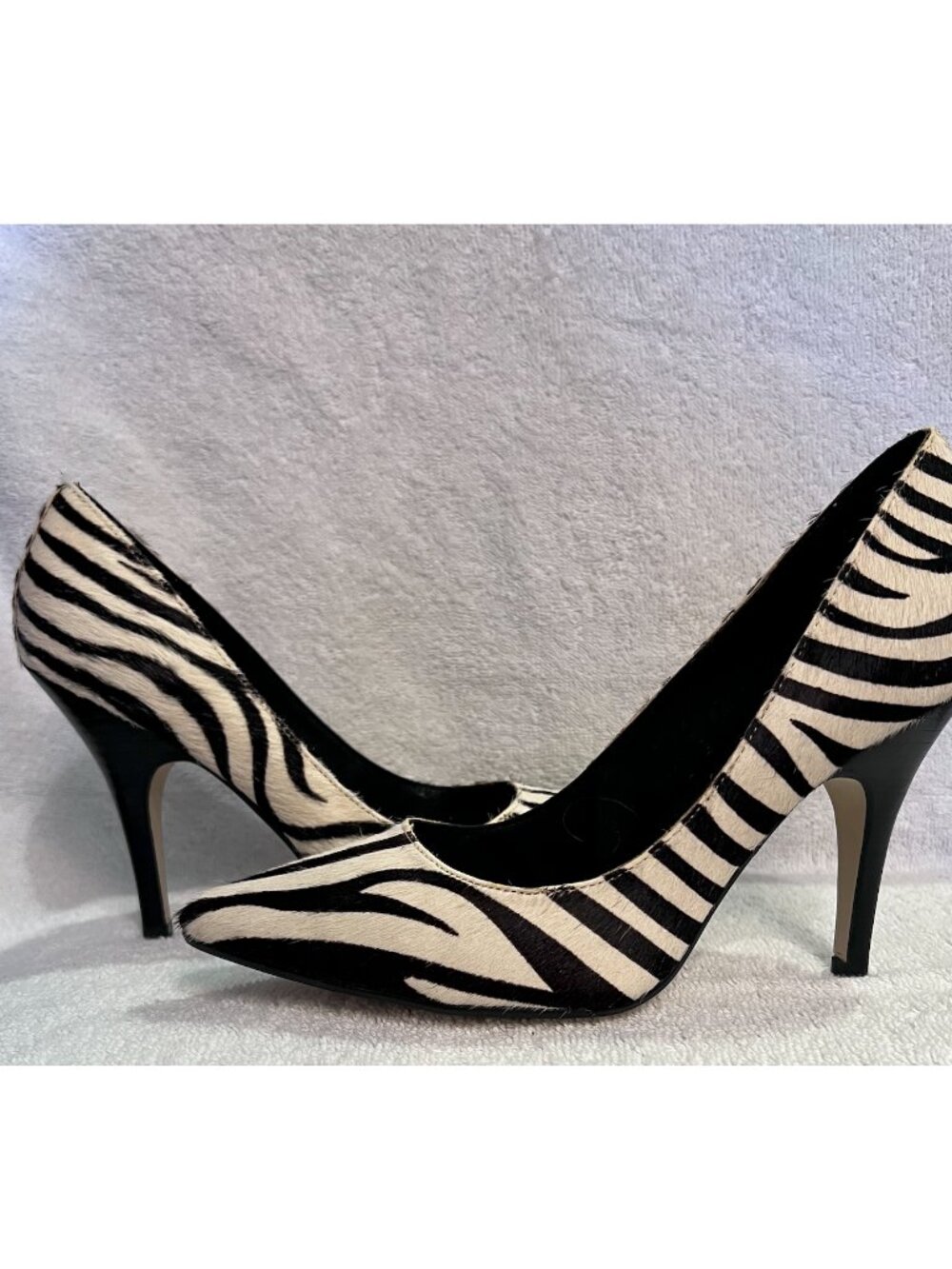 Steve Madden Carmin Zebra Leather Pumps Size 7.5 Pointed Toe Heels